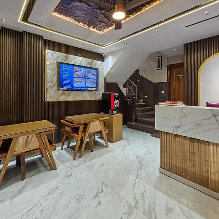Delhi Delight Premium Bed & Breakfast Yeni Delhi Dış mekan fotoğraf