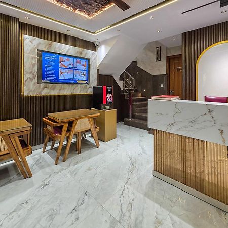 Delhi Delight Premium Bed & Breakfast Yeni Delhi Dış mekan fotoğraf