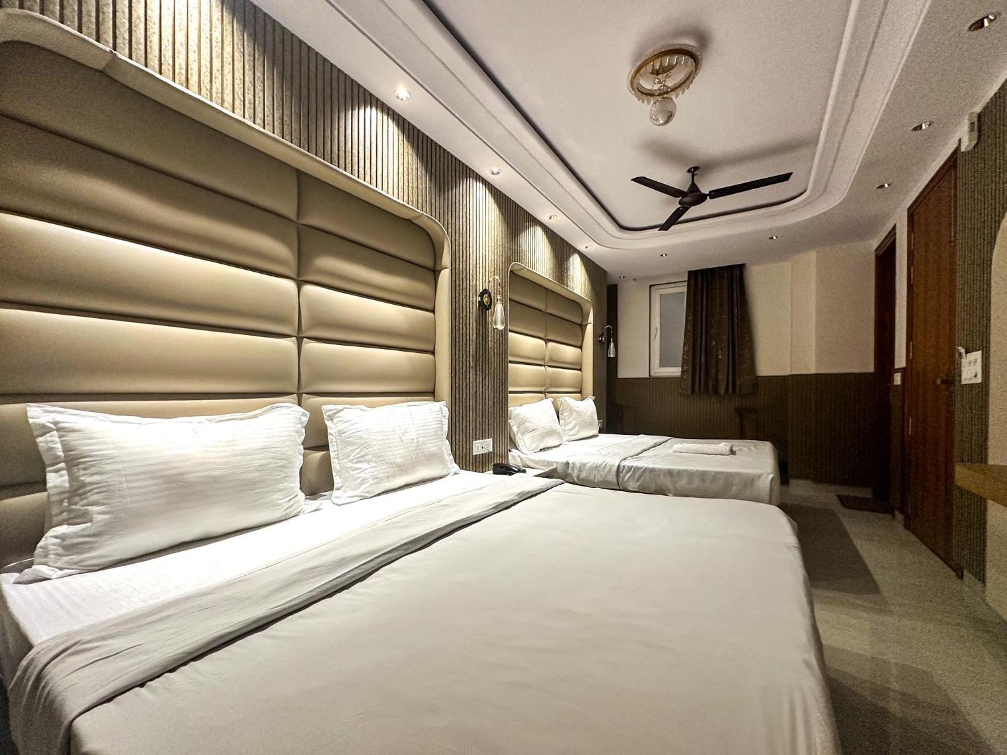 Delhi Delight Premium Bed & Breakfast Yeni Delhi Dış mekan fotoğraf