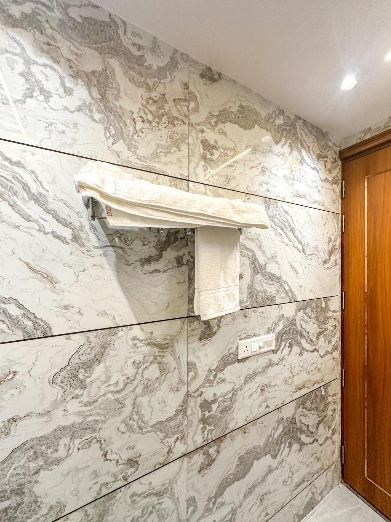 Delhi Delight Premium Bed & Breakfast Yeni Delhi Dış mekan fotoğraf