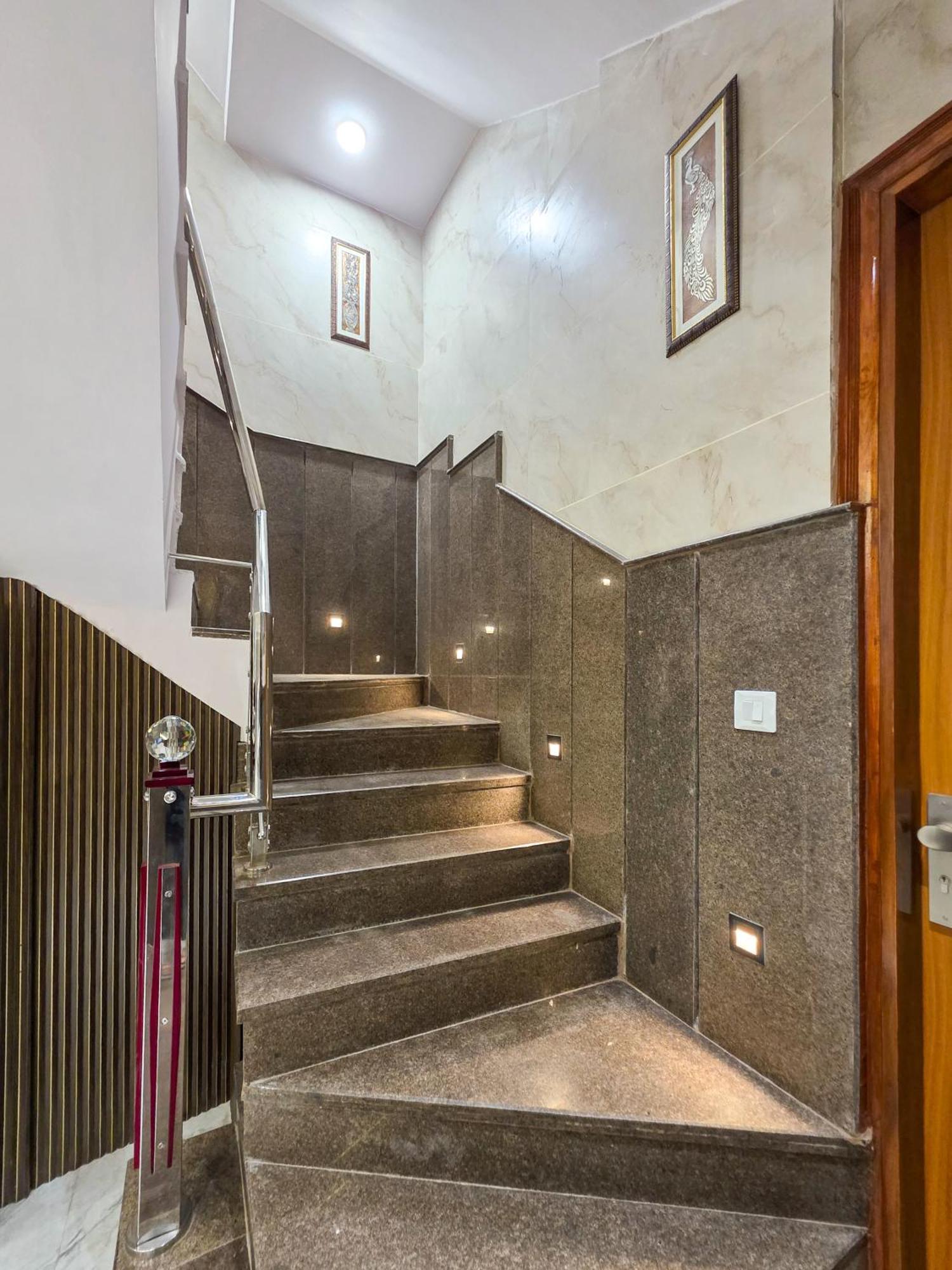 Delhi Delight Premium Bed & Breakfast Yeni Delhi Dış mekan fotoğraf