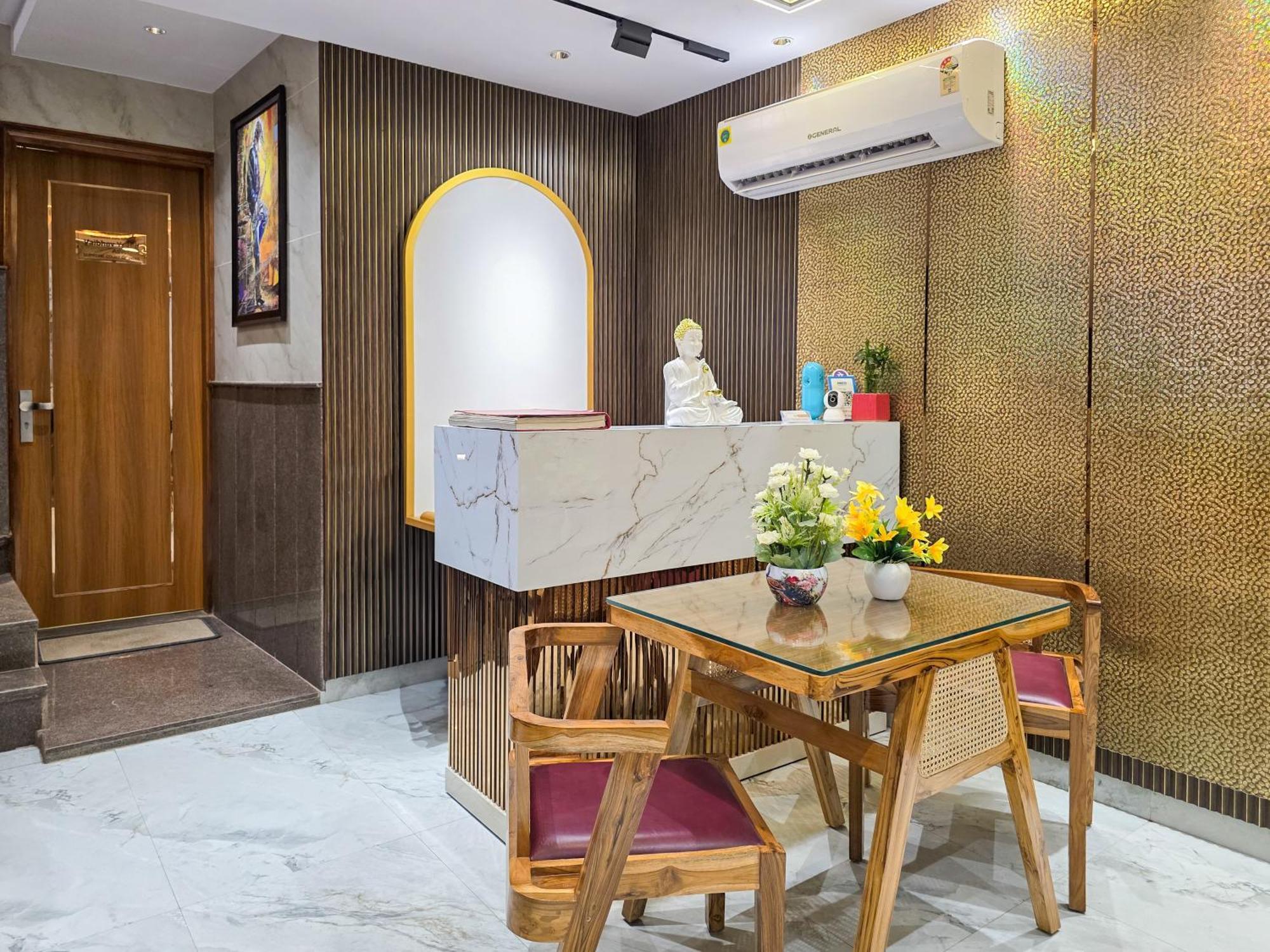Delhi Delight Premium Bed & Breakfast Yeni Delhi Dış mekan fotoğraf
