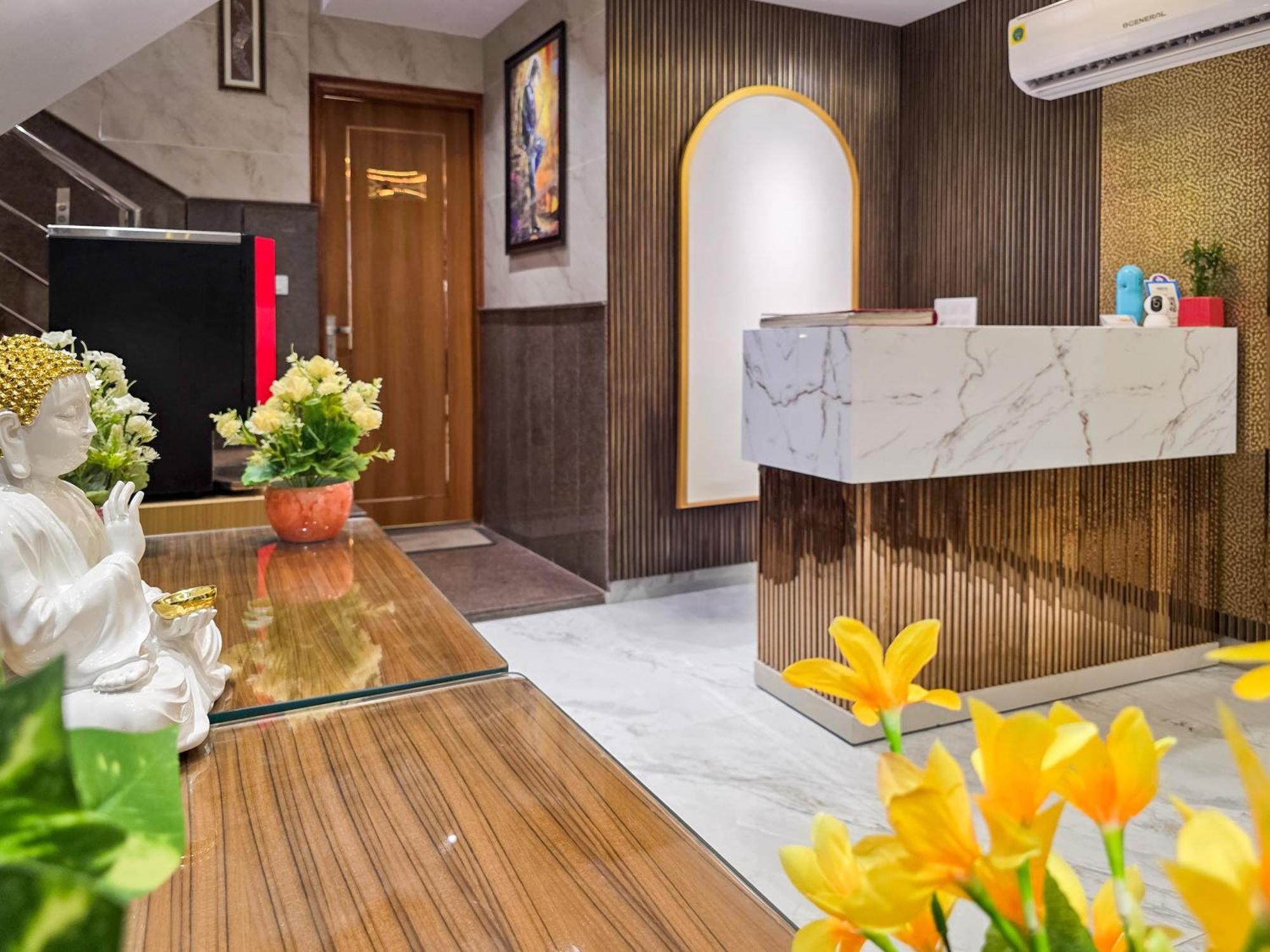 Delhi Delight Premium Bed & Breakfast Yeni Delhi Dış mekan fotoğraf