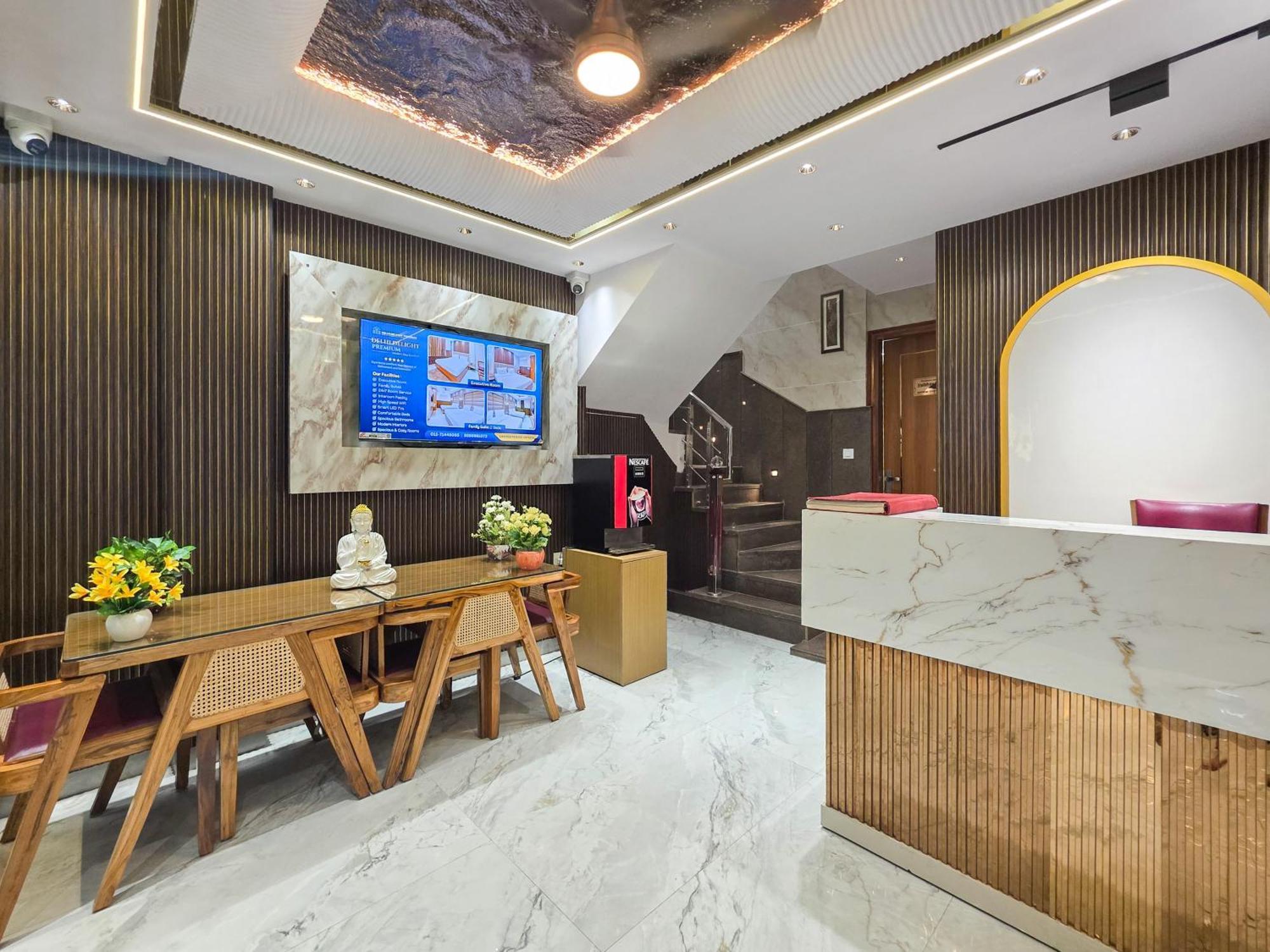 Delhi Delight Premium Bed & Breakfast Yeni Delhi Dış mekan fotoğraf