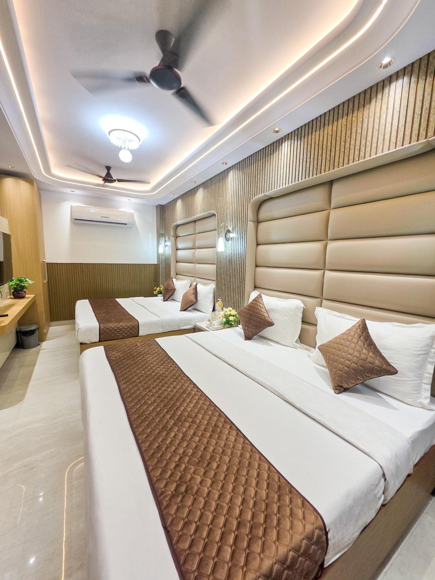 Delhi Delight Premium Bed & Breakfast Yeni Delhi Dış mekan fotoğraf