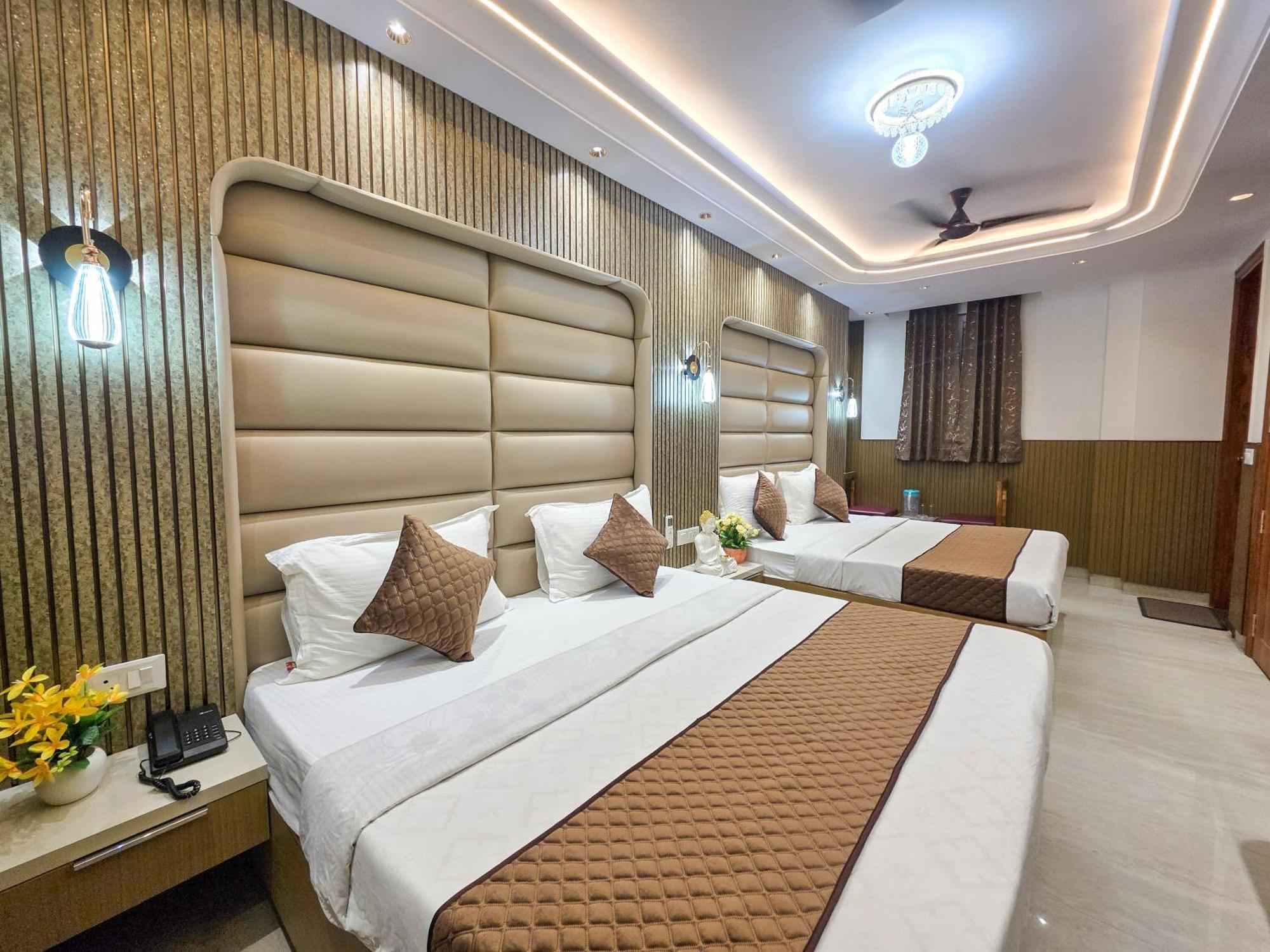 Delhi Delight Premium Bed & Breakfast Yeni Delhi Dış mekan fotoğraf
