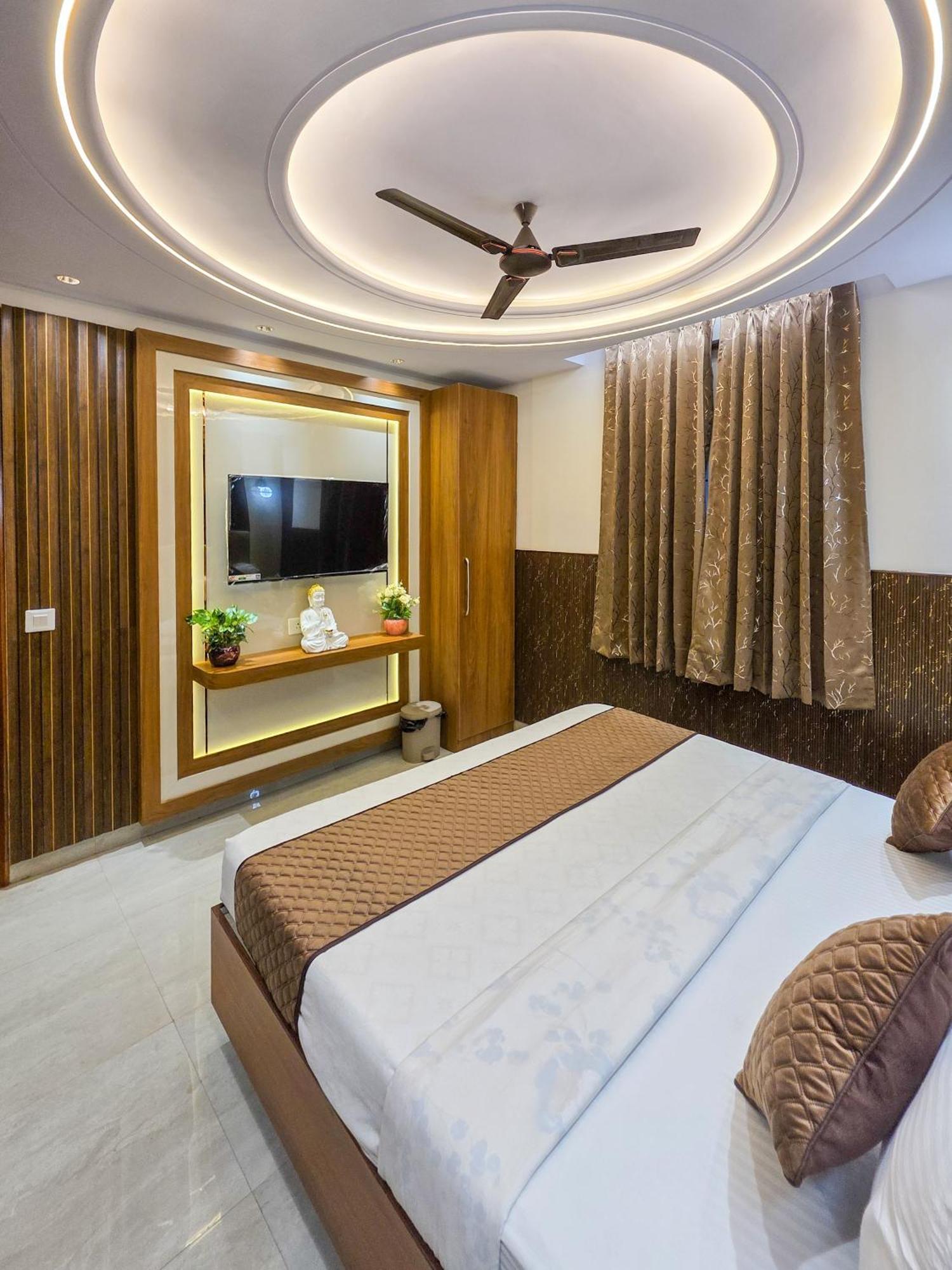 Delhi Delight Premium Bed & Breakfast Yeni Delhi Dış mekan fotoğraf